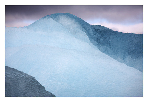 Iceberg a404 592 xxx q85